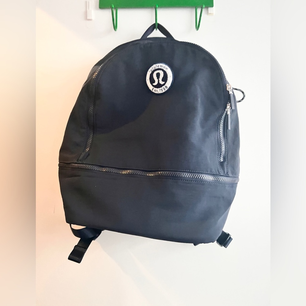 Lululemon City Adventure backpack 20L *club patch
